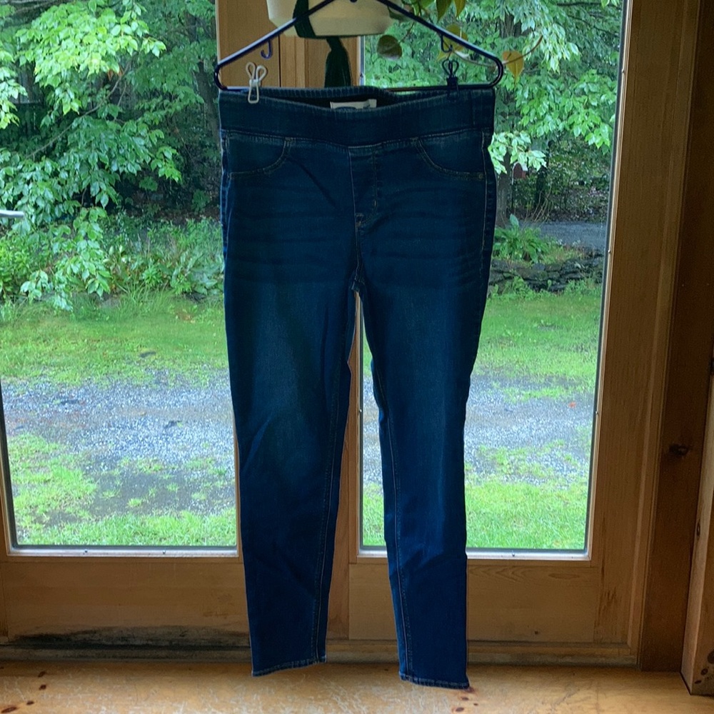 Old navy rockstar jeggings, I believe these are maternity jeans